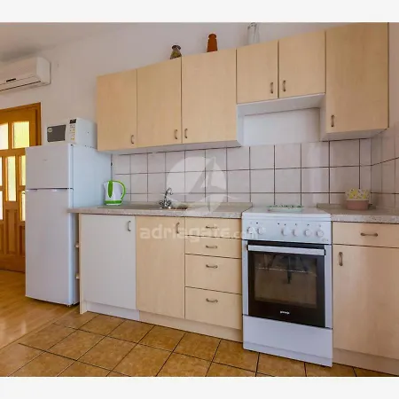 Apartment Dora Selce