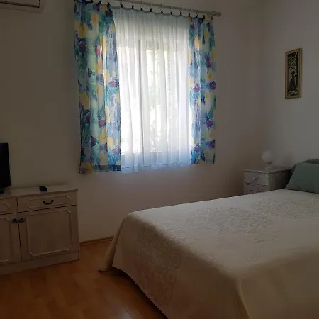 Apartment Dora Selce