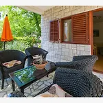 Dora Appartement *