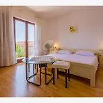 Dora Appartement